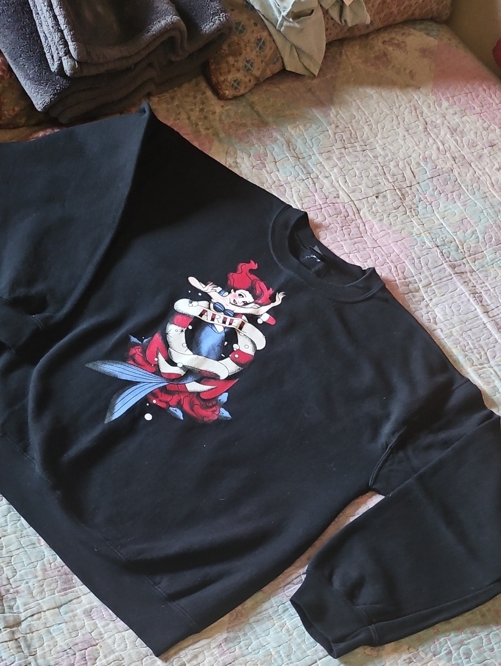 Hot Topics The Little Mermaid Sweatshirt Sz XL